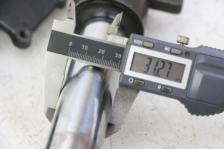 photo de Forcella a steli KYMCO AGILITY 4T 50 (2005 - 2018) - Dettaglio del componente