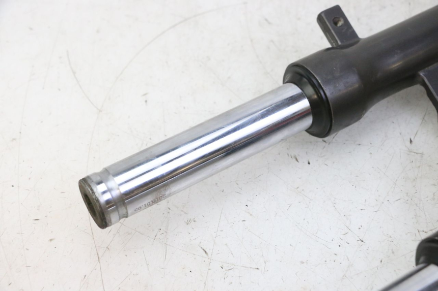 photo de Forcella a steli KYMCO AGILITY 4T 50 (2005 - 2018) - Zoom sullo stato d'uso