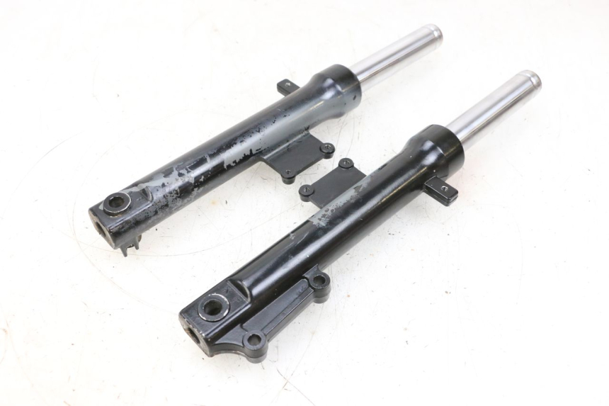 photo de FORCELLA GUIDATA KYMCO AGILITY 4T 50 (2018 - 2022) - Stato della superficie e materiale