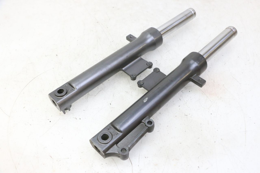 photo de STELO FORCELLA KYMCO AGILITY NAKED RENOUVO 2T 50 (2011 - 2018) - Vista principale