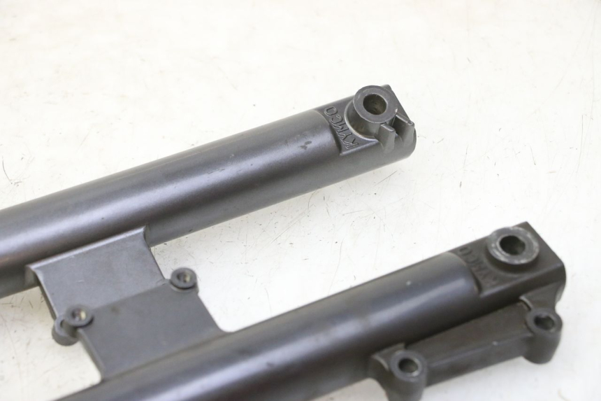 photo de STELO FORCELLA KYMCO AGILITY NAKED RENOUVO 2T 50 (2011 - 2018) - Altra angolazione