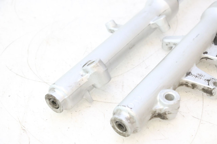 photo de STELO FORCELLA SUZUKI BURGMAN 125 (2007 - 2014) - Altra vista dell'articolo