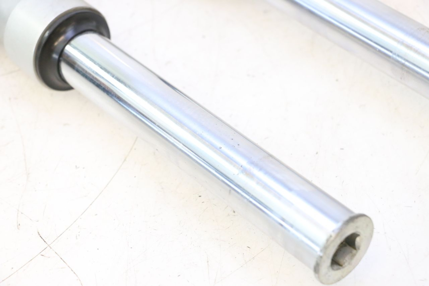 photo de STELO FORCELLA SUZUKI BURGMAN 125 (2007 - 2014) - Focus sulla struttura