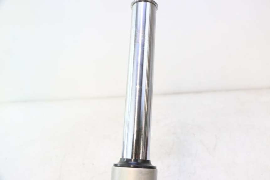 photo de STELO FORCELLA SUZUKI BURGMAN 125 (2007 - 2014) - Zoom sullo stato d'uso