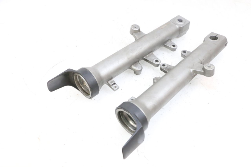 photo de STELO FORCELLA SUZUKI BURGMAN EXECUTIVE ABS 650 (2006 - 2012) - Stato della superficie e materiale