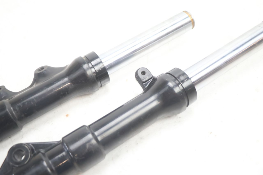 photo de STELO FORCELLA YAMAHA BW'S BWS 125 (2010 - 2013) - Stato della superficie e materiale