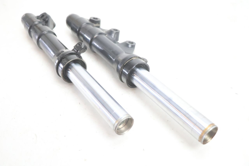 photo de STELO FORCELLA YAMAHA BW'S BWS 125 (2010 - 2013) - Marcature e riferimenti originali