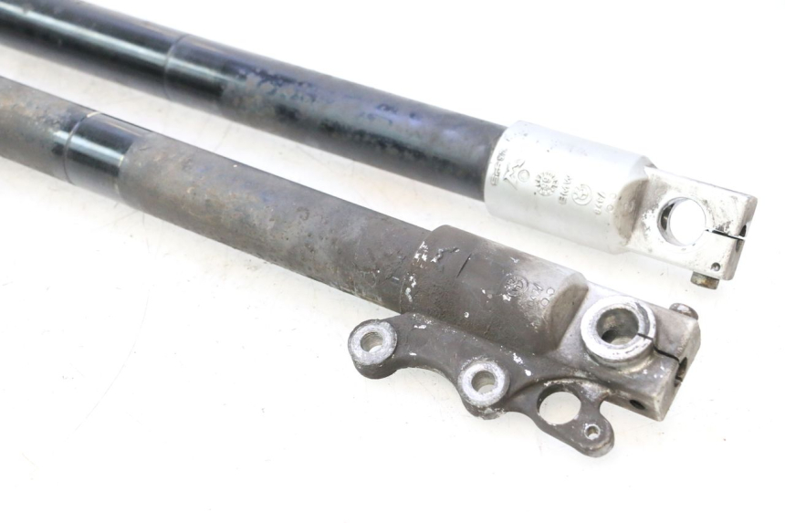 photo de STELO FORCELLA BMW C1 125 (2000 - 2003) - Dettagli dei punti di fissaggio