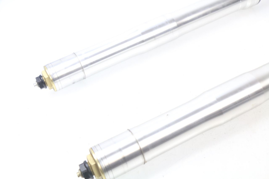 photo de STELO FORCELLA HONDA CBR RR FIREBLADE 1000 (2006 - 2007) - Caratteristiche distintive