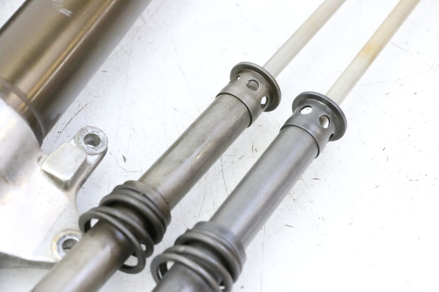 photo de STELO FORCELLA HONDA CBR RR FIREBLADE 900 (1992 - 1994) - Ispezione visiva dettagliata