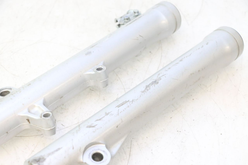 photo de STELO FORCELLA HONDA CRF CR-F 125 (2020 - 2021) - Marcature e riferimenti originali