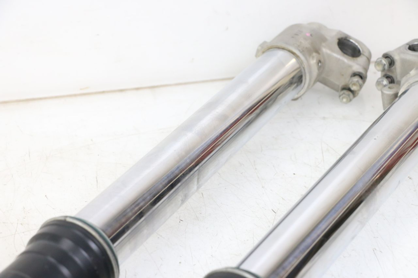 photo de STELO FORCELLA HONDA CRF R 250 (2020 - 2021) - Dettagli dei punti di fissaggio