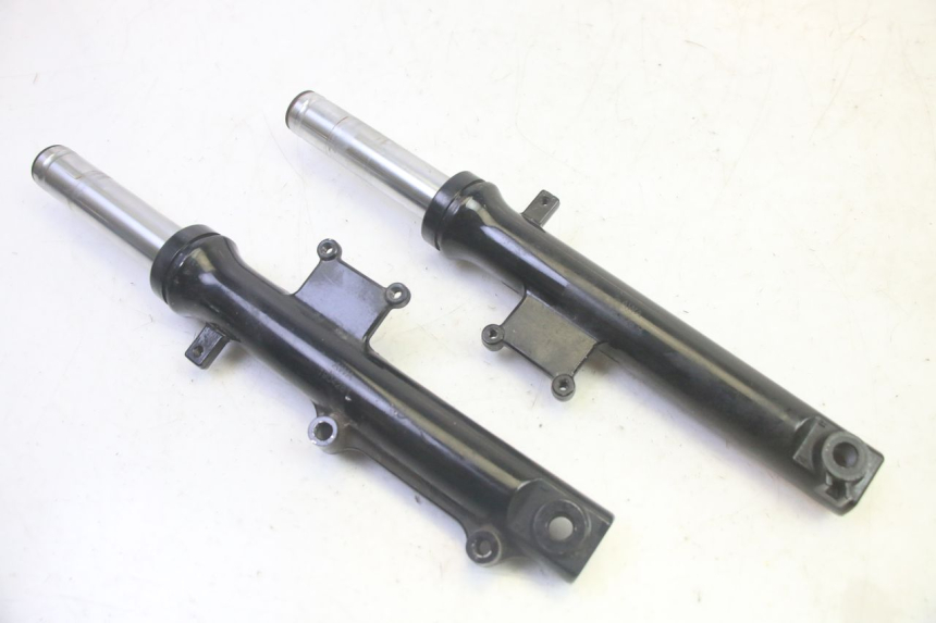 photo de STELO FORCELLA SYM CROX 4T 50 (2016 - 2023) - Zoom sullo stato d'uso