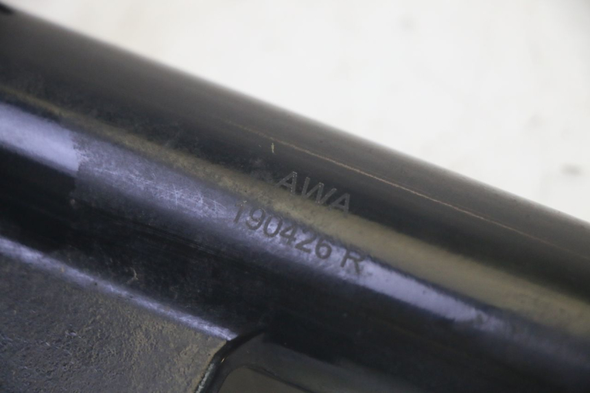 photo de STELO FORCELLA SYM CROX 4T 50 (2016 - 2023) - Dettagli dei punti di fissaggio