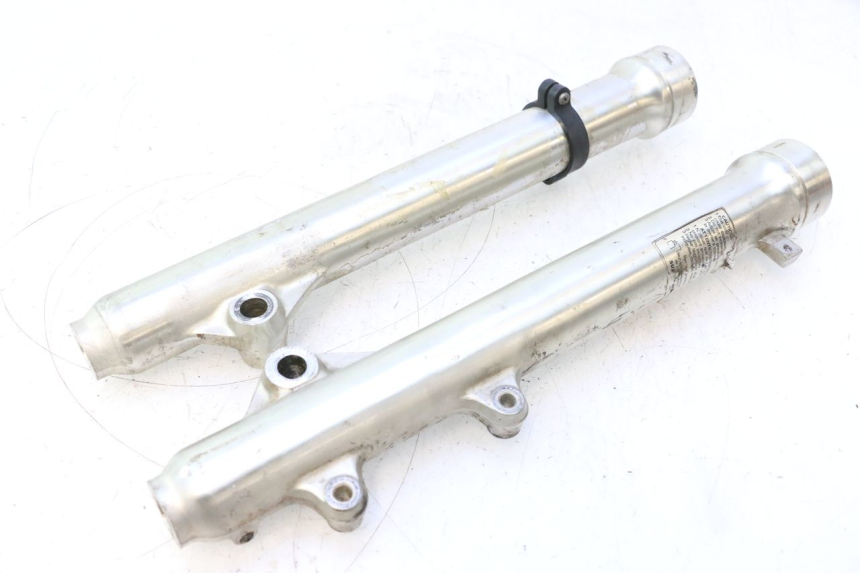 photo de STELO FORCELLA SUZUKI DR S 600 (1985 - 1989) - Vista principale