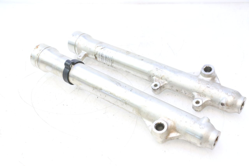 photo de STELO FORCELLA SUZUKI DR S 600 (1985 - 1989) - Altra angolazione
