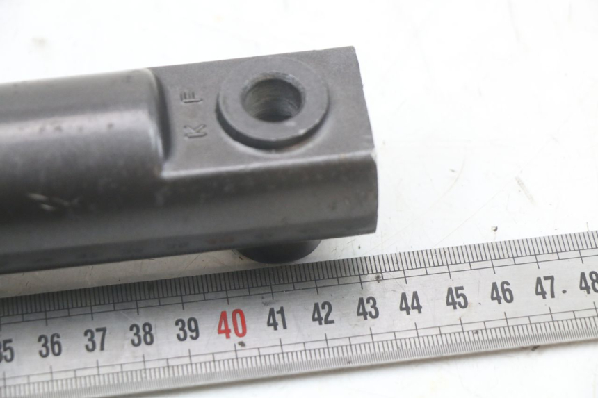 photo de STELO FORCELLA DESTRA KYMCO AGILITY 4T 50 (2005 - 2018) - Primo piano tecnico