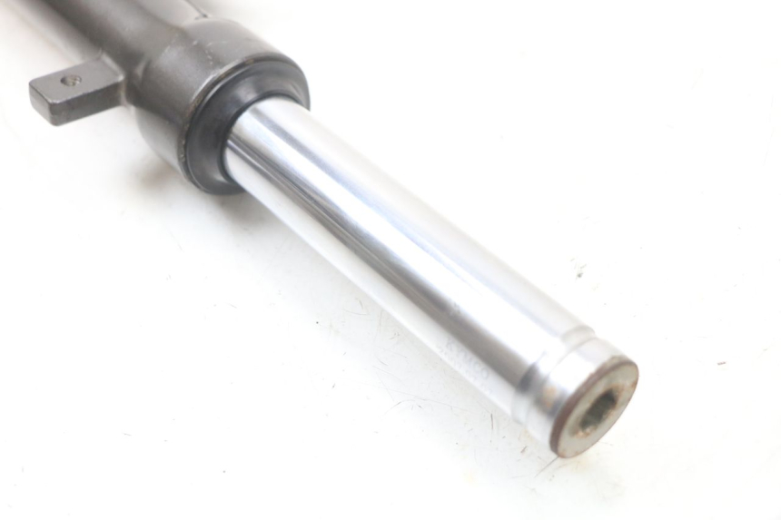 photo de STELO FORCELLA DESTRA KYMCO AGILITY 4T 50 (2005 - 2018) - Stato della superficie e materiale