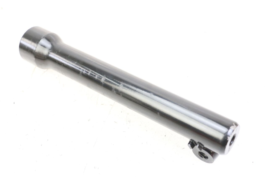 photo de STELO FORCELLA DESTRA PEUGEOT TWEET 4T 50 (2023 - 2025) - Altra angolazione