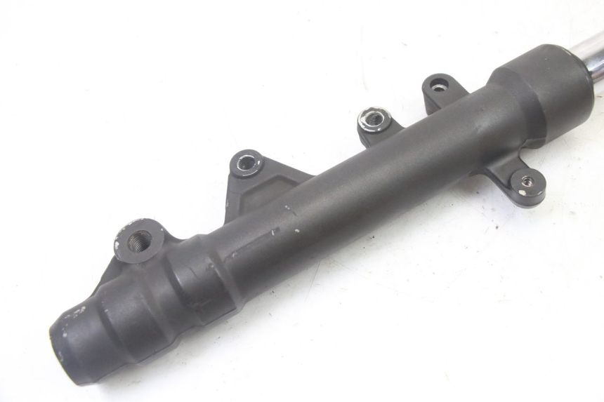 photo de STELO FORCELLA DESTRA YAMAHA X-MAX XMAX 125 (2010 - 2013) - Dettaglio del componente