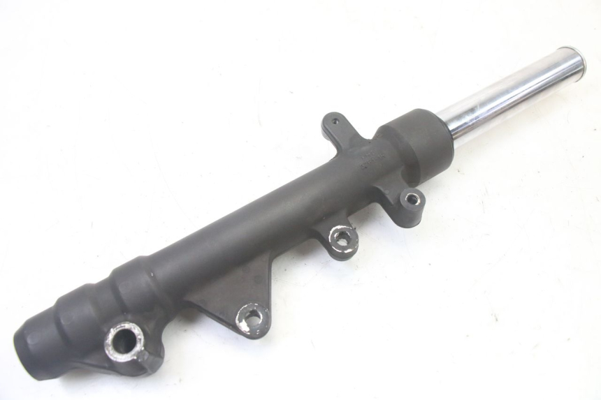 photo de STELO FORCELLA DESTRA YAMAHA X-MAX XMAX 125 (2010 - 2013) - Altra angolazione