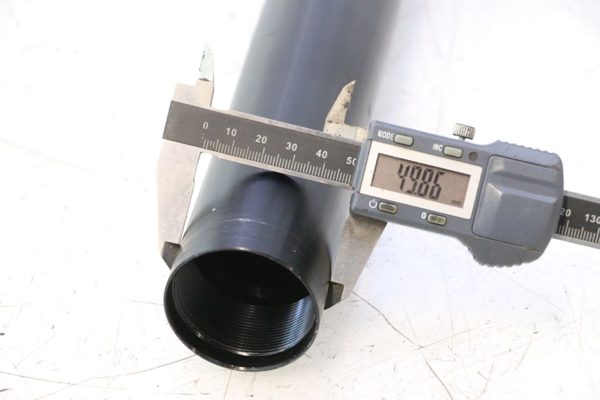 photo de STELO FORCELLA DESTRA YAMAHA YZF R6 600 (2008 - 2009) - Ricambio usato controllato