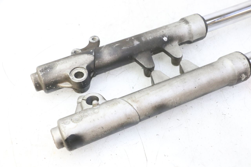 photo de STELO FORCELLA PEUGEOT ELYSTAR 50 (2002 - 2014) - Primo piano tecnico