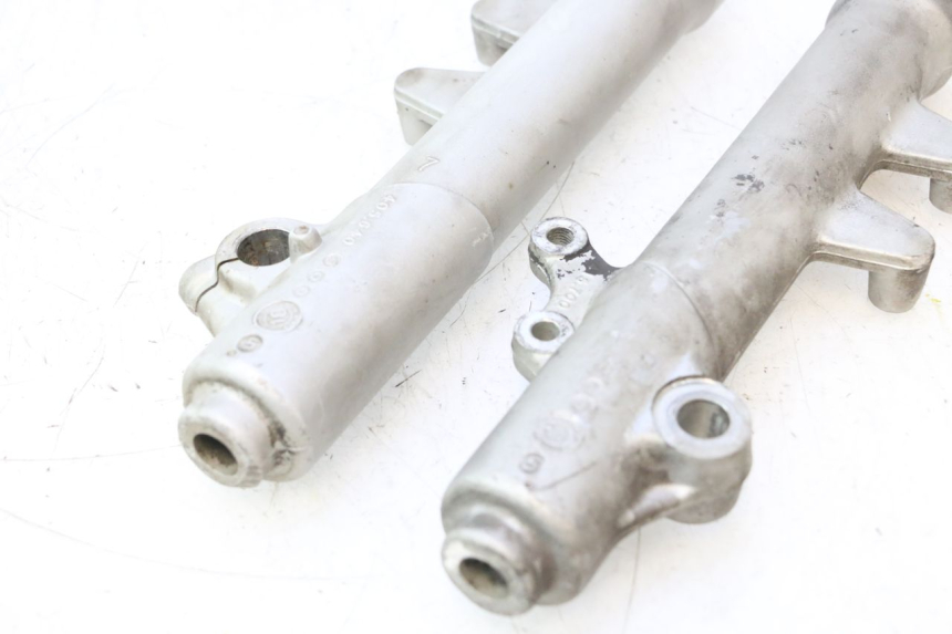 photo de STELO FORCELLA PEUGEOT ELYSTAR 50 (2002 - 2014) - Stato della superficie e materiale