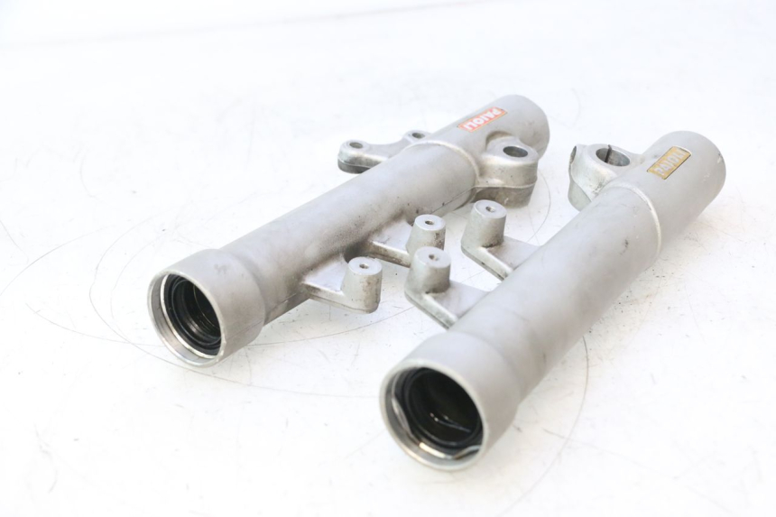 photo de STELO FORCELLA PEUGEOT ELYSTAR 50 (2002 - 2014) - Stato della superficie e materiale
