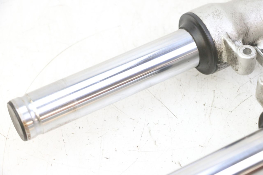 photo de STELO FORCELLA HONDA FES S-WING SWING ABS 125 (2007 - 2015) - Altra angolazione