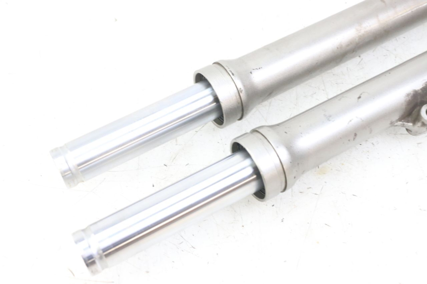 photo de STELO FORCELLA SYM FIDDLE 2 S 125 (2012 - 2014) - Dettagli dei punti di fissaggio