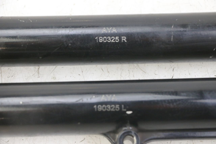 photo de STELO FORCELLA SYM FIDDLE 3 III 50 (2014 - 2020) - Zoom sullo stato d'uso