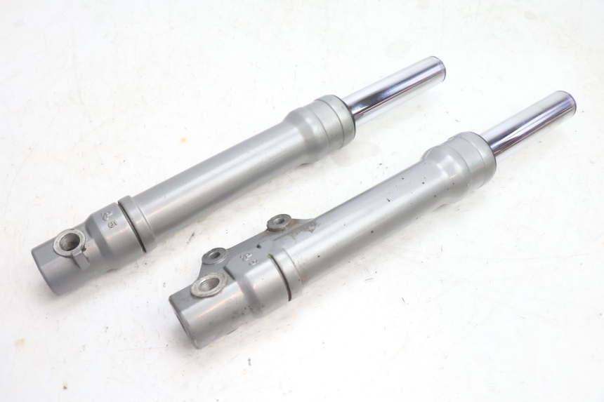 photo de FORCELLA GUIDATA PIAGGIO FLY 2T 50 (2004 - 2017) - Caratteristiche distintive