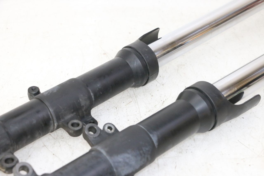 photo de STELO FORCELLA YAMAHA FZ6 FAZER S2 600 (2007 - 2011) - Marcature e riferimenti originali