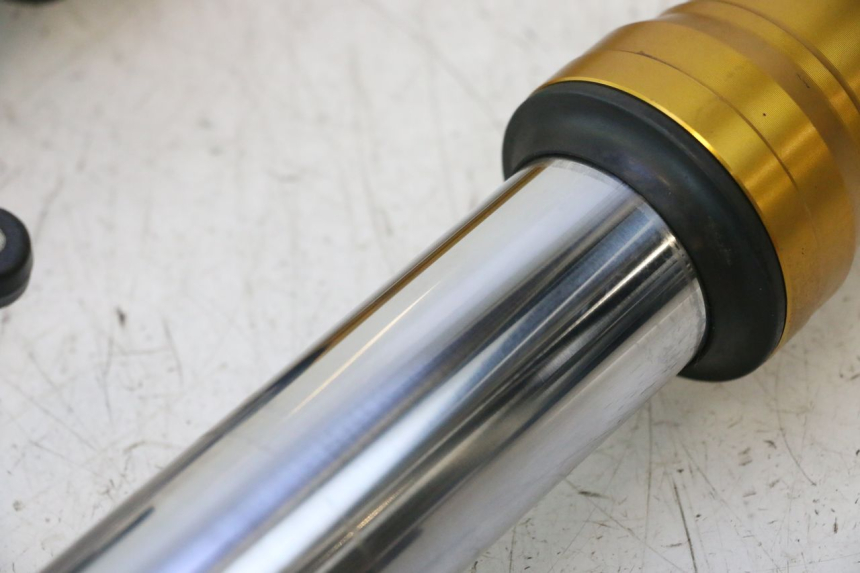 photo de STELO FORCELLA YAMAHA FZ8 800 (2010 - 2016) - Primo piano ad alta risoluzione