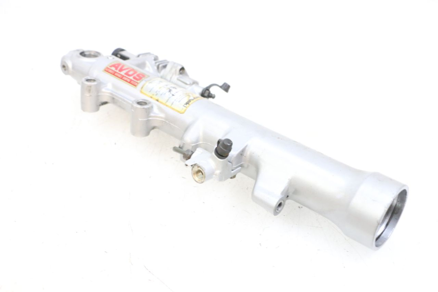 photo de STELO FORCELLA SINISTRA KAWASAKI GPZ RX 1000 (1986 - 1988) - Dettagli dei punti di fissaggio