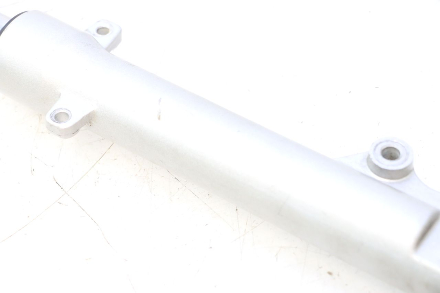 photo de STELO FORCELLA SINISTRA PEUGEOT KISBEE 4T 50 (2010 - 2017) - Altra angolazione