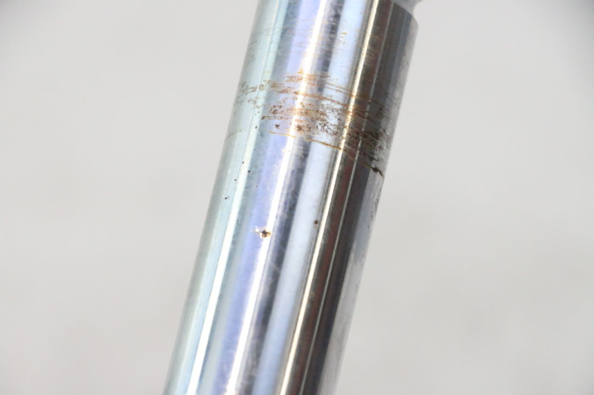 photo de STELO FORCELLA SINISTRA PEUGEOT KISBEE 4T 50 (2018 - 2022) - Zoom sullo stato d'uso