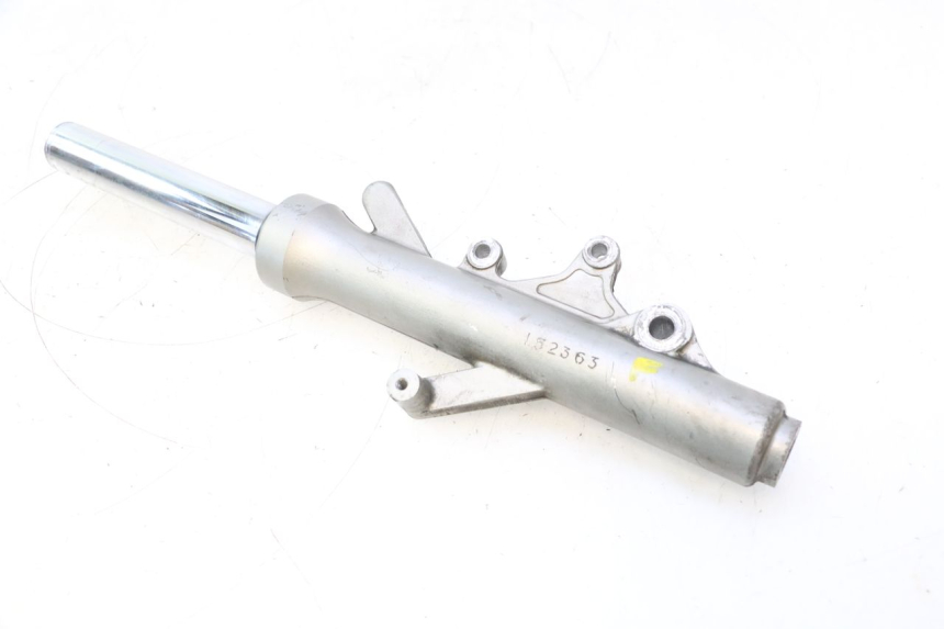 photo de STELO FORCELLA SINISTRA YAMAHA YP MAJESTY 125 (1998 - 2001) - Stato della superficie e materiale