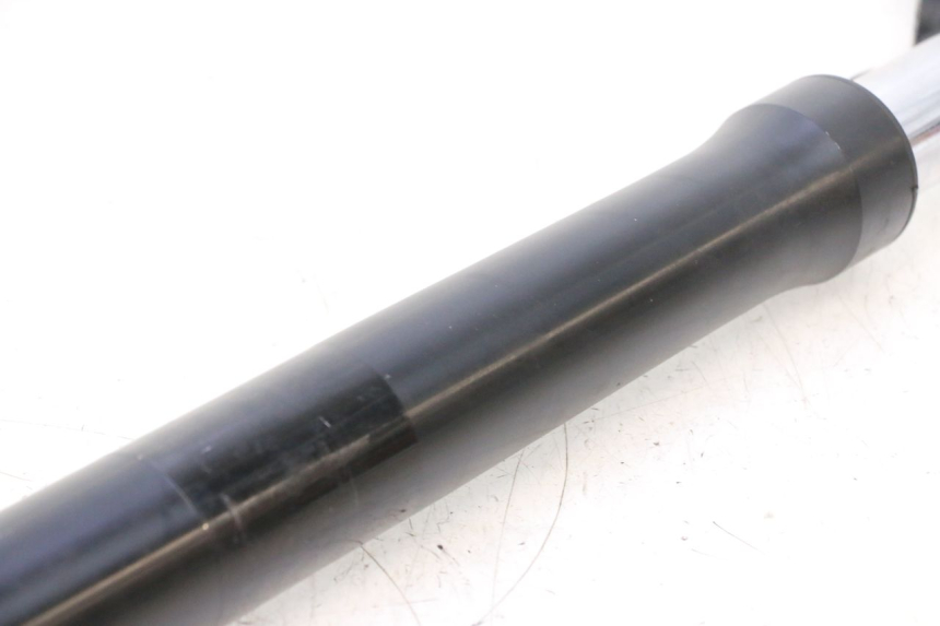 photo de STELO FORCELLA SINISTRA YAMAHA YZF R6 600 (2008 - 2009) - Zoom sullo stato d'uso