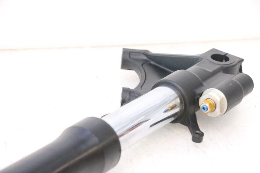 photo de STELO FORCELLA SINISTRA YAMAHA YZF R6 600 (2008 - 2009) - Altra angolazione