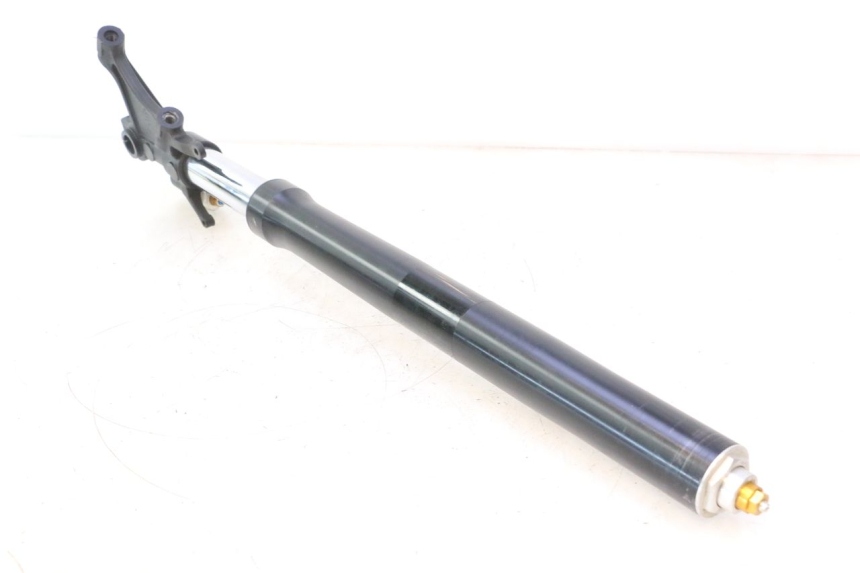 photo de STELO FORCELLA SINISTRA YAMAHA YZF R6 600 (2008 - 2009) - Dettagli dei punti di fissaggio