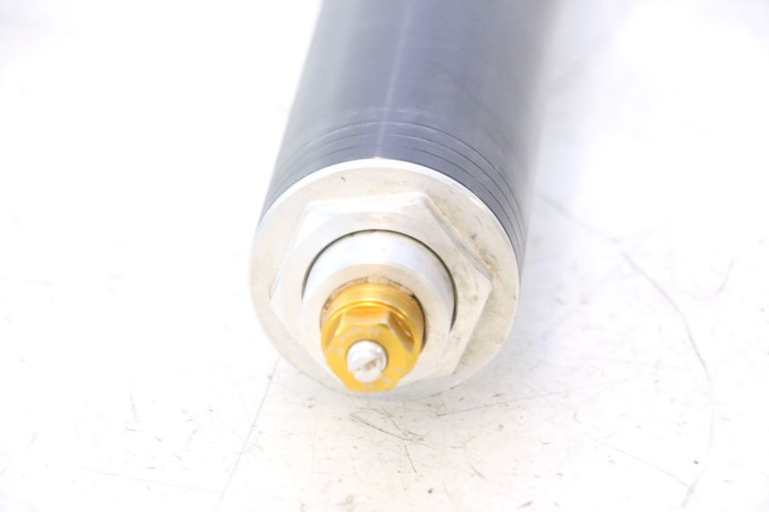 photo de STELO FORCELLA SINISTRA YAMAHA YZF R6 600 (2008 - 2009) - Stato della superficie e materiale