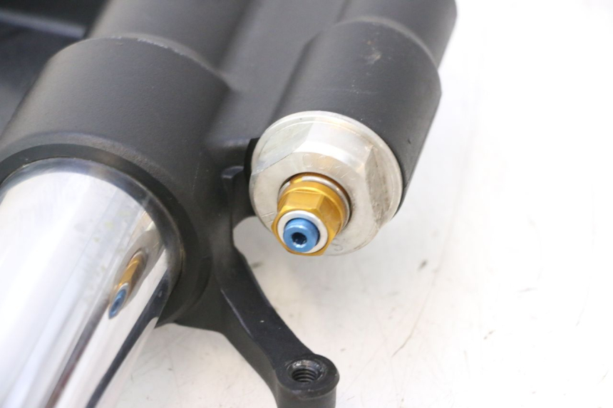 photo de STELO FORCELLA SINISTRA YAMAHA YZF R6 600 (2008 - 2009) - Ricambio usato controllato