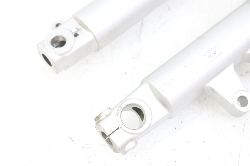 photo de STELO FORCELLA SUZUKI GS GSE 500 (2001 - 2003) - Stato della superficie e materiale