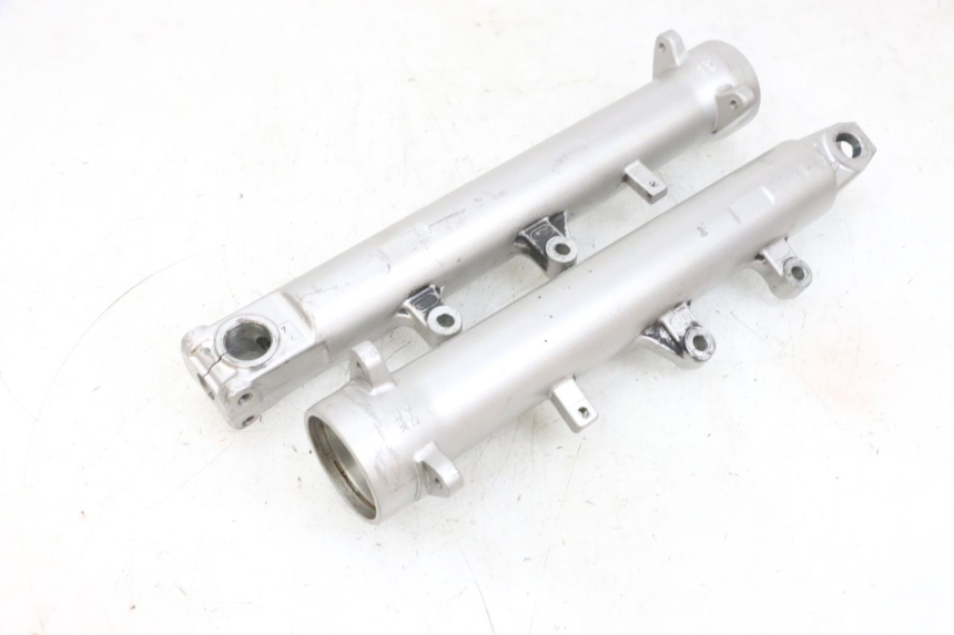 photo de STELO FORCELLA SUZUKI GSF N BANDIT 600 (1996 - 1999) - Dettagli dei punti di fissaggio