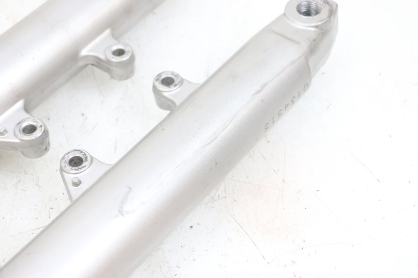 photo de STELO FORCELLA SUZUKI GSF N BANDIT 600 (1996 - 1999) - Marcature e riferimenti originali