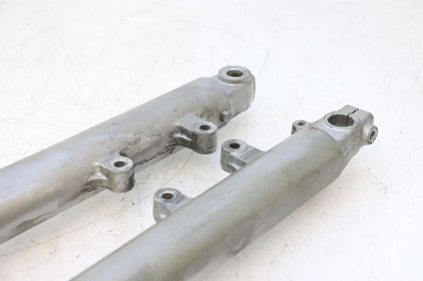 photo de STELO FORCELLA SUZUKI GSX F GSXF 750 (1988 - 1998) - Stato della superficie e materiale