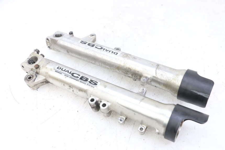 photo de STELO FORCELLA HONDA CBR F 1000 (1993 - 1996) - Vista principale