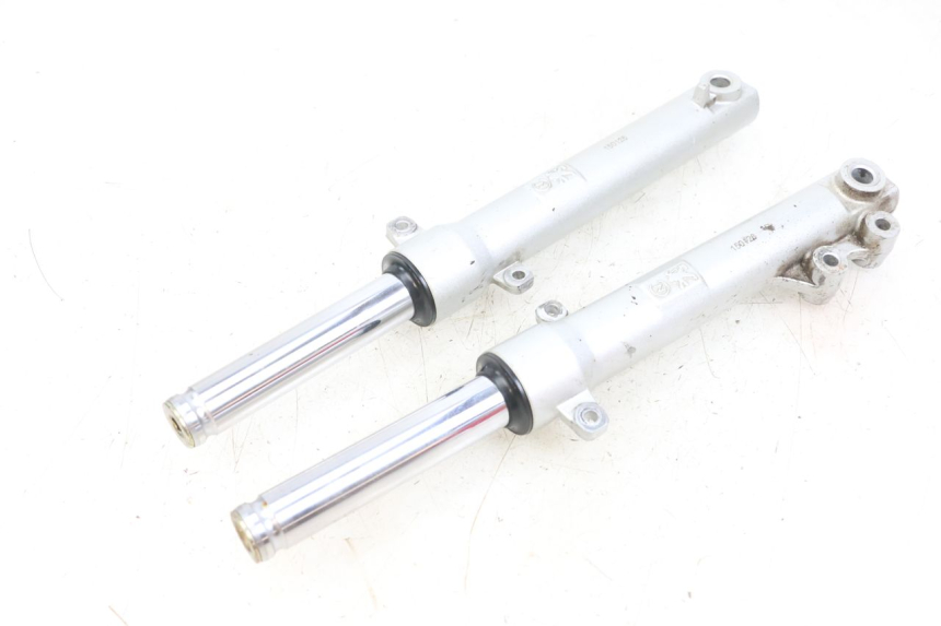 photo de STELO FORCELLA PEUGEOT KISBEE 2T 50 (2018 - 2022) - Vista d'insieme del prodotto